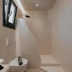 Onym Curated فيلة Pláka