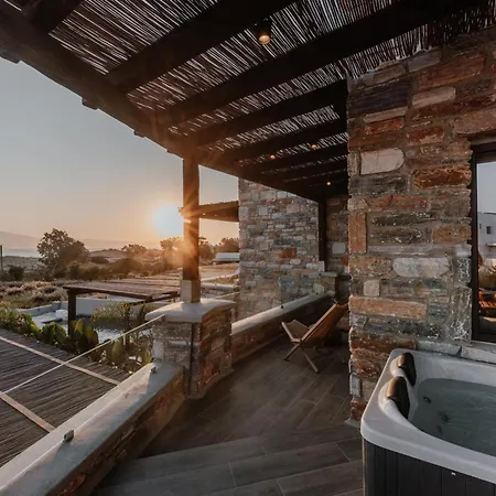 Onym Curated Willa Pláka