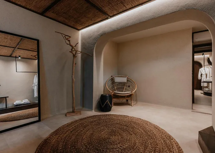 Onym Curated * Naxos City