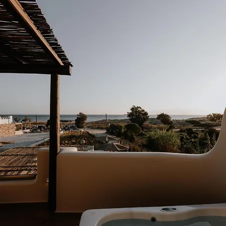 Onym Curated Villa Pláka
